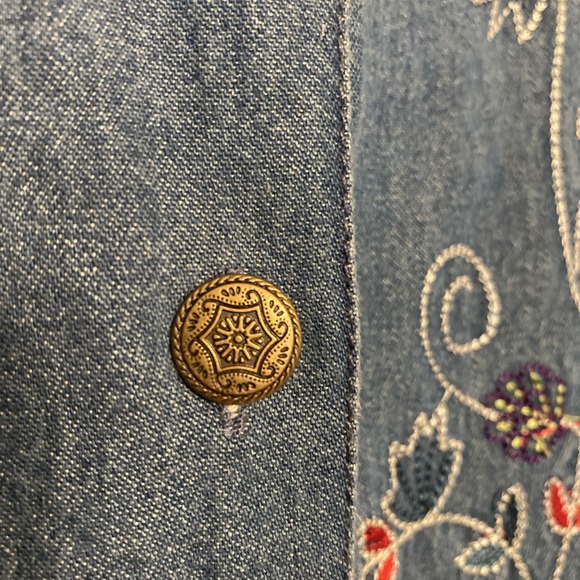 Women's Embroidered Denim Cortagecore Long Sleeve Shirt Floral Boho Y2K Chambray - Picture 7 of 13